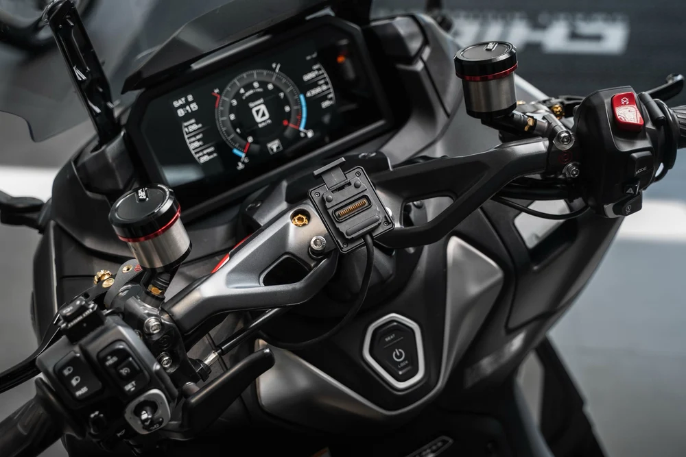 Suporte específico para Yamaha TMAX560 para Chigee